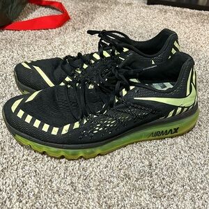 Nike Black & Green Air Max - Men’s Size 12